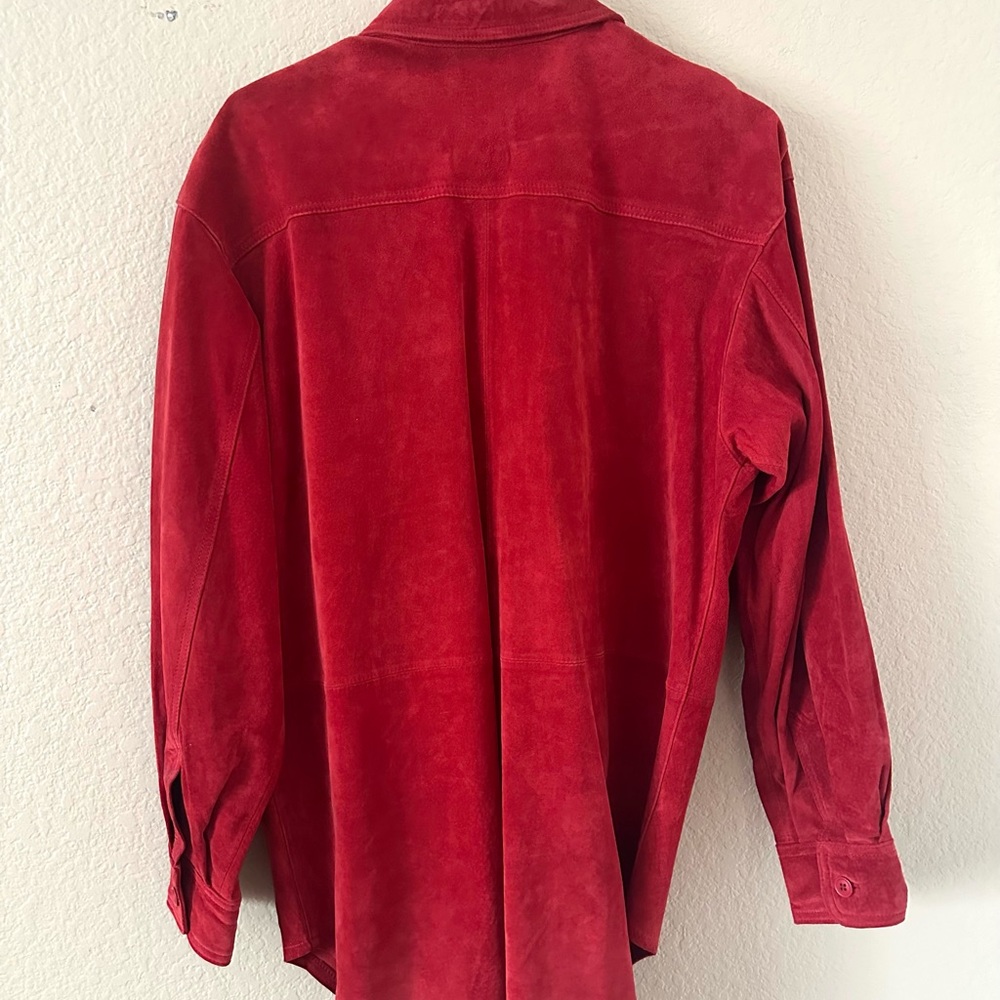 BAGATELLE red suede Shacket. - Picture 4 of 4